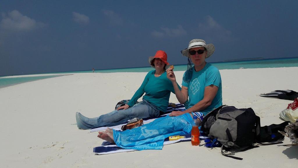 Madi Finolhu Guest House Дхаравандху Екстериор снимка