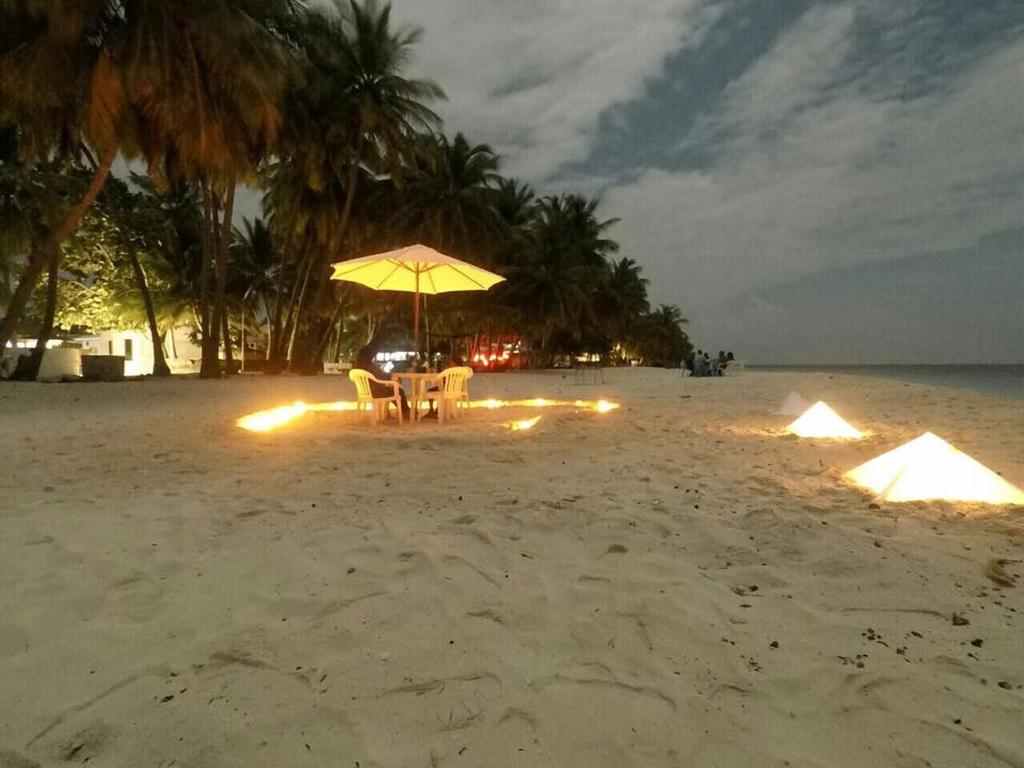 Madi Finolhu Guest House Дхаравандху Екстериор снимка