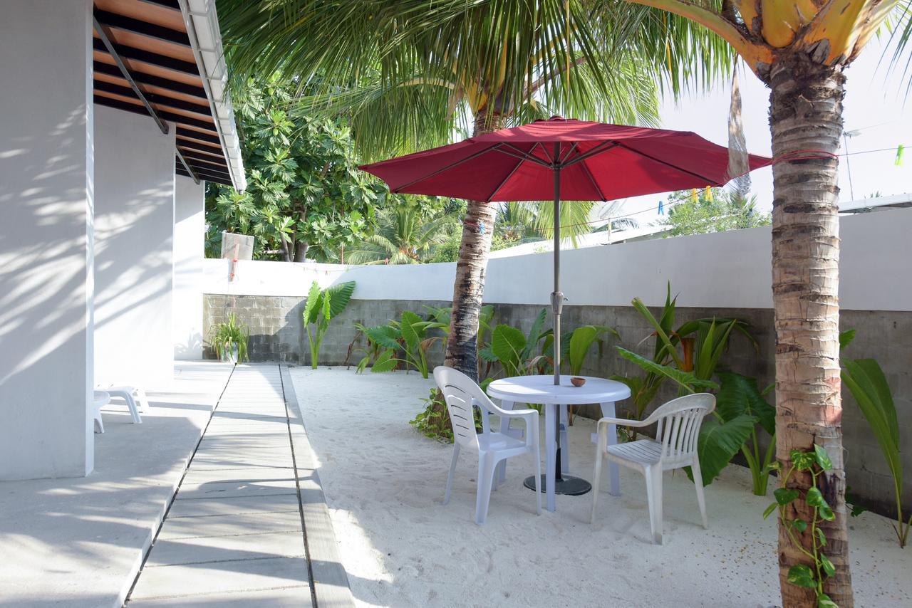 Madi Finolhu Guest House Дхаравандху Екстериор снимка